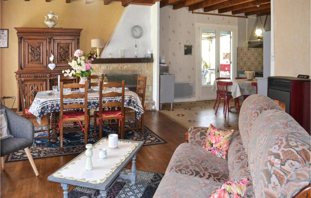 Stunning Home In Biras With Kitchenette المظهر الخارجي الصورة