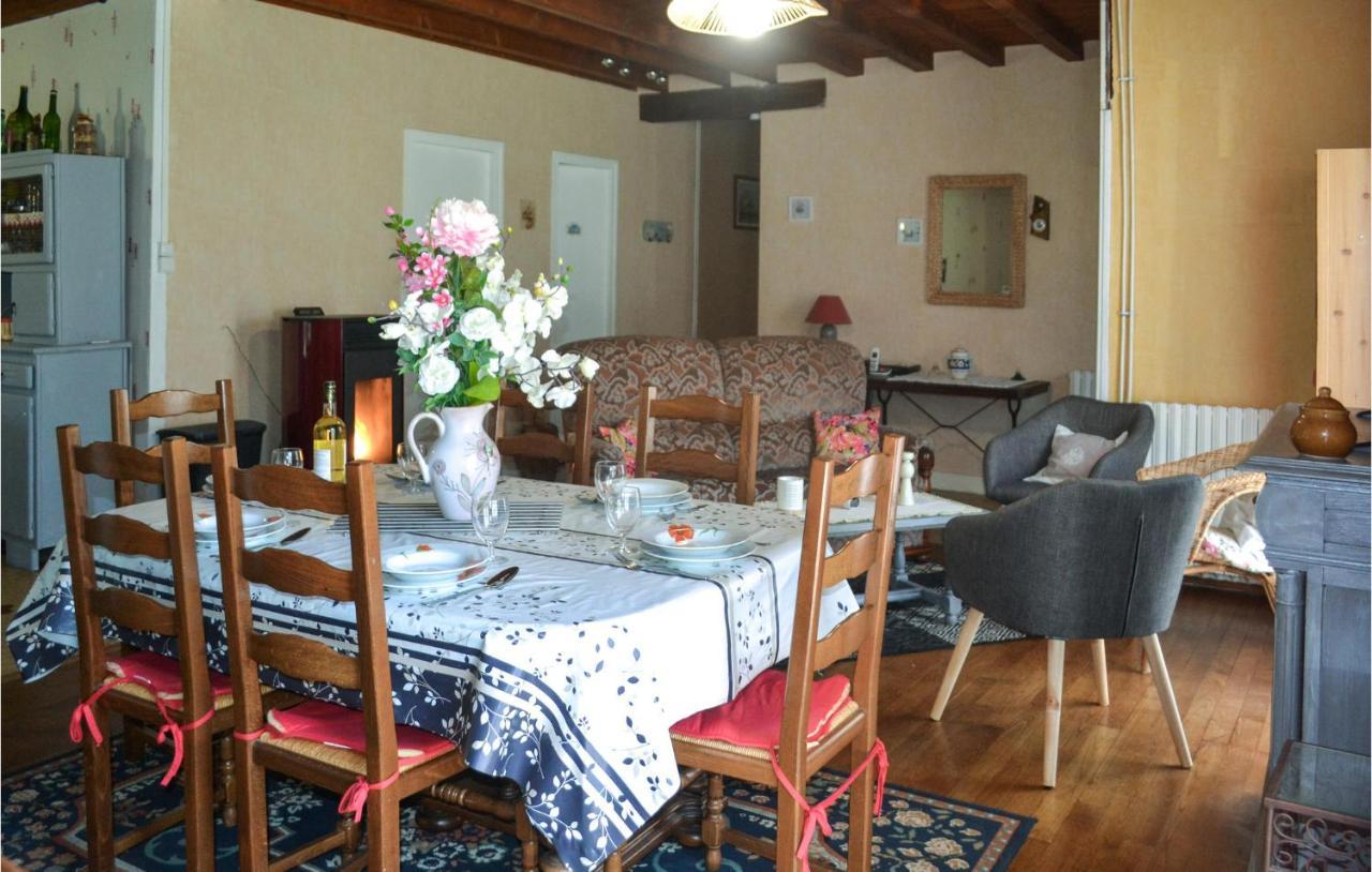 Stunning Home In Biras With Kitchenette المظهر الخارجي الصورة
