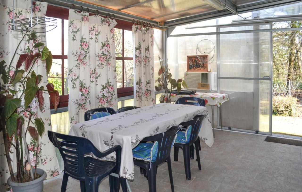 Stunning Home In Biras With Kitchenette المظهر الخارجي الصورة